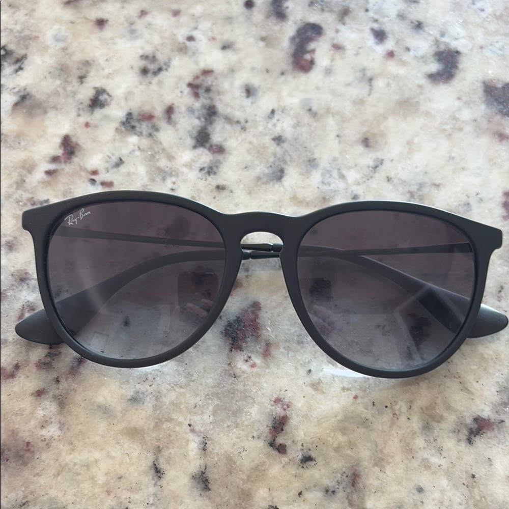 Ray-Ban RB4171 Erika